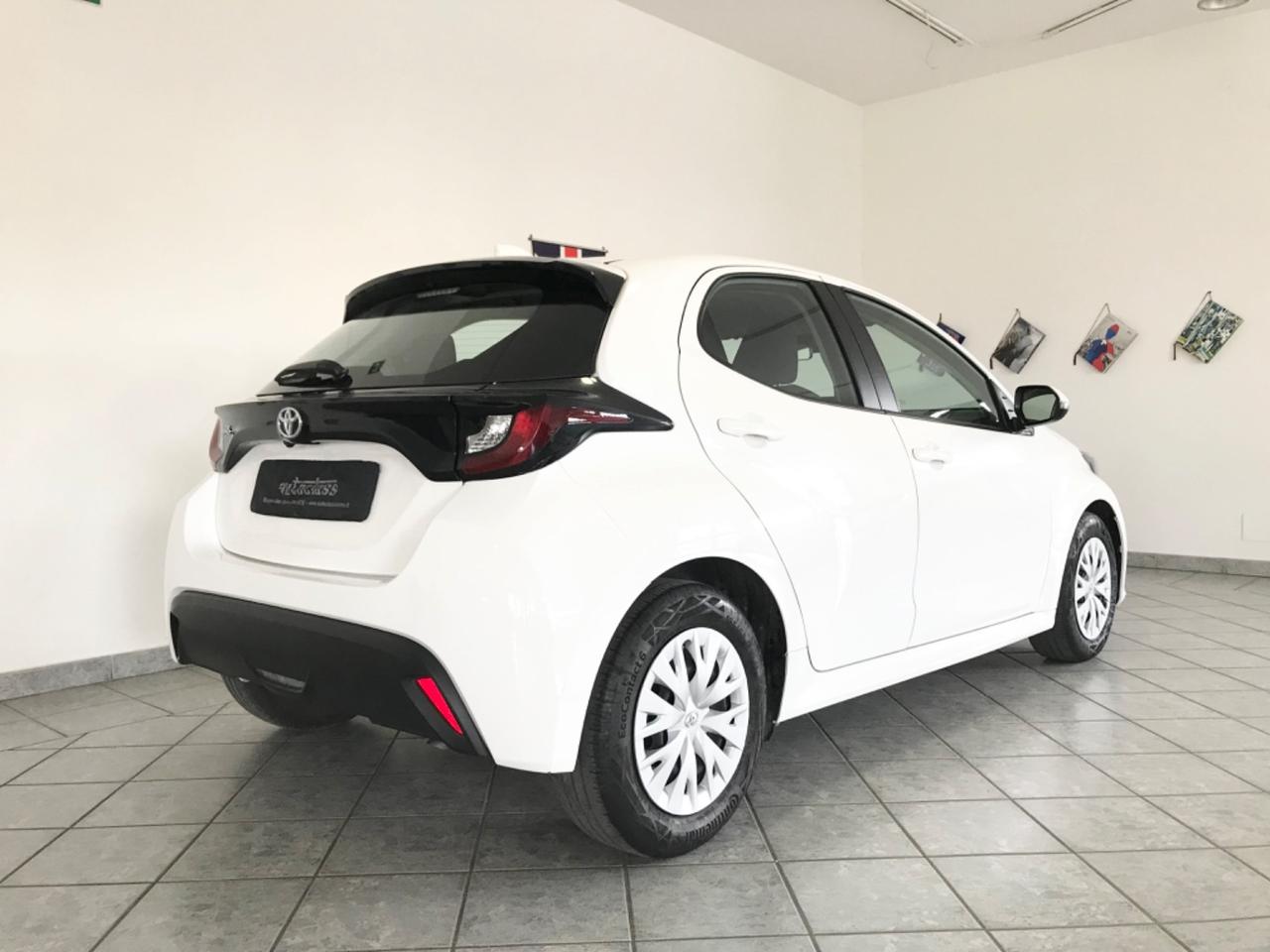 Toyota Yaris 1.0 5 porte Active