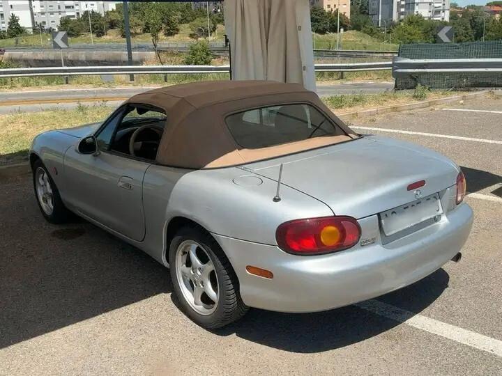 Mazda MX-5 1.9 Benzina Cabrio