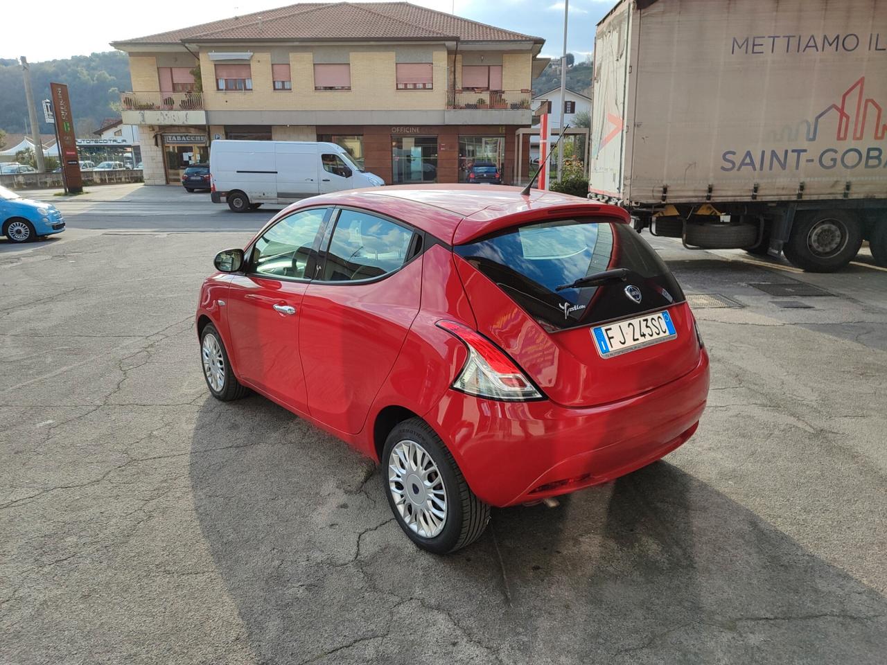 Ypsilon 1.3 MJT 16V OK NEO solo 130MILA KM