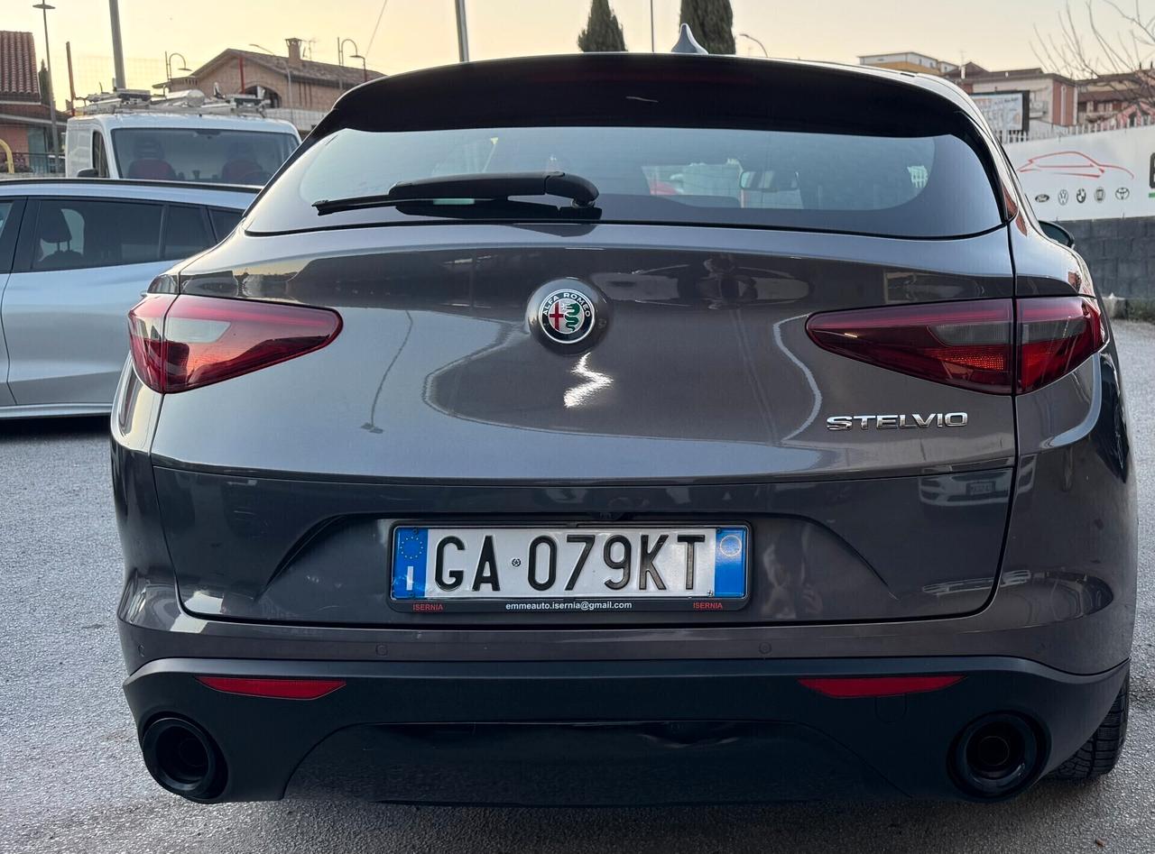 Alfa Romeo Stelvio 160 CV SUPER