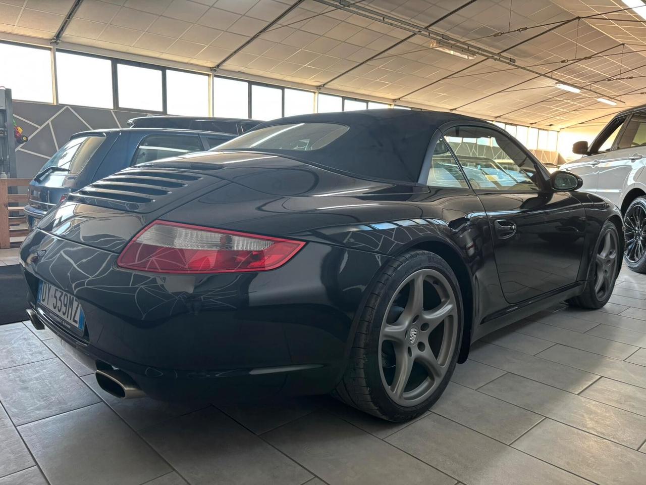 Porsche 911 Carrera Cabriolet
