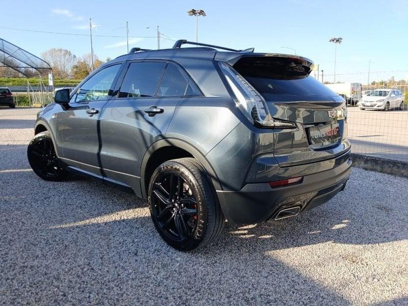 Cadillac XT4 350 T AWD Sport