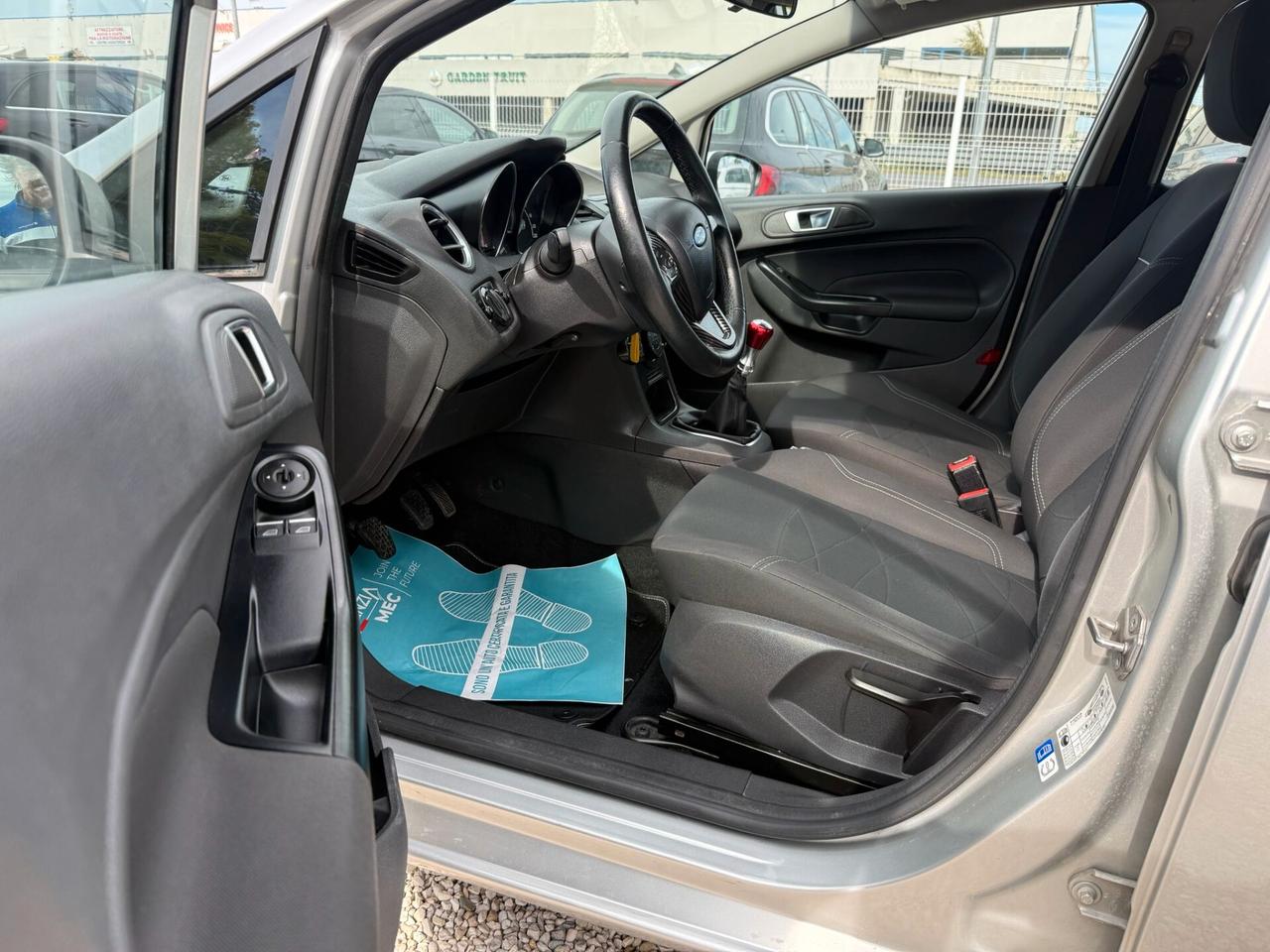 Ford Fiesta 1.5 TDCi 75CV 5 porte Black & White Edition