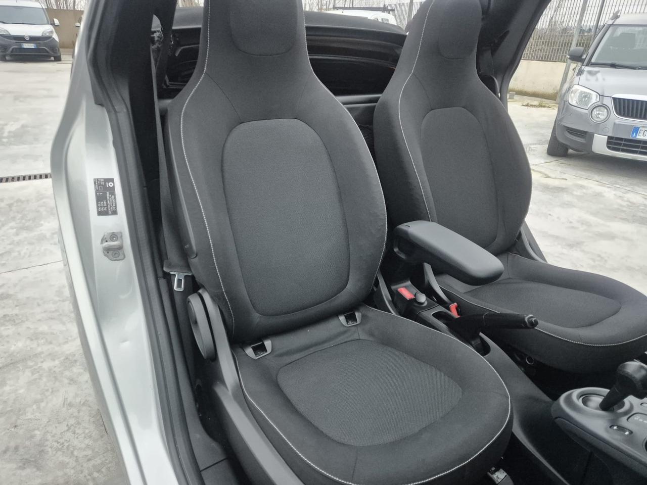 Smart ForTwo 70 1.0 twinamic cabrio AUTOMATICA