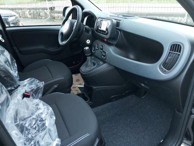 Fiat Panda 1.0 Hybrid Pandina ICON