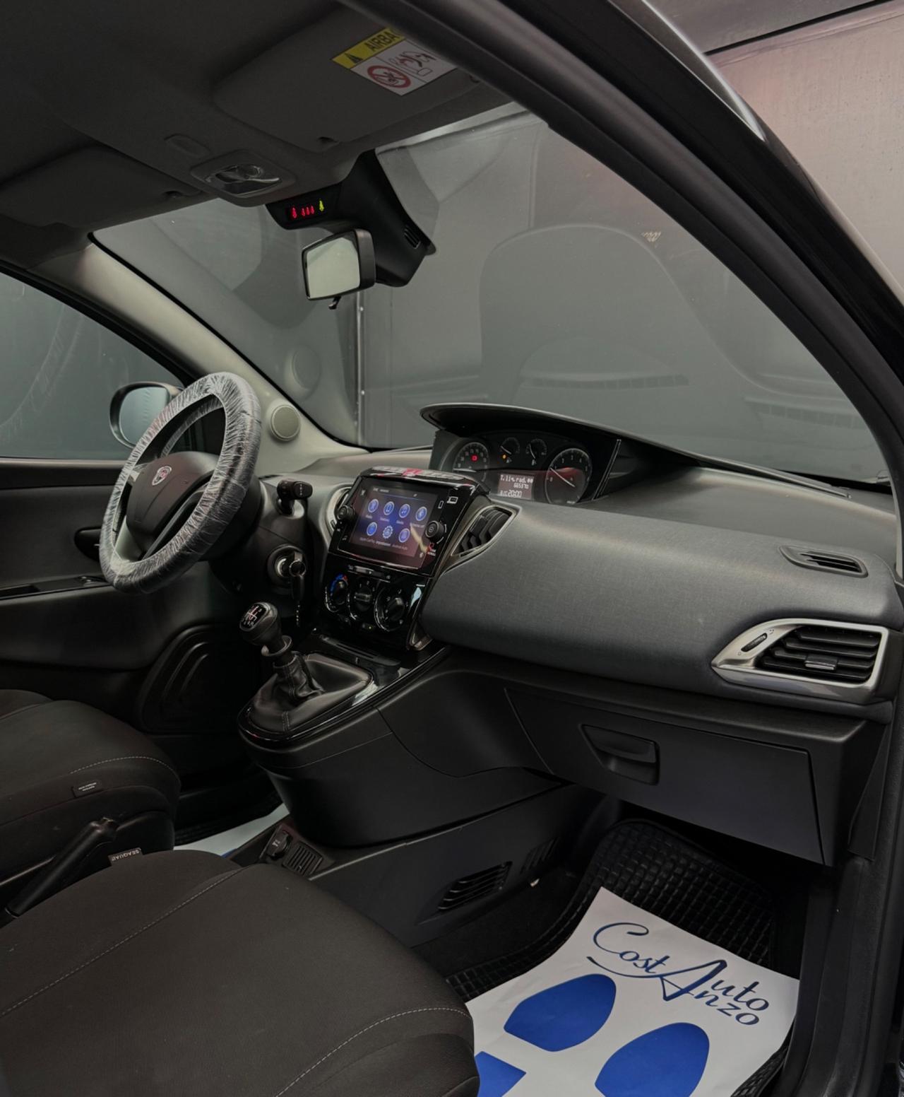 Lancia Ypsilon 1.0 Hybrid Ecochic Gold 2021 NUOVA