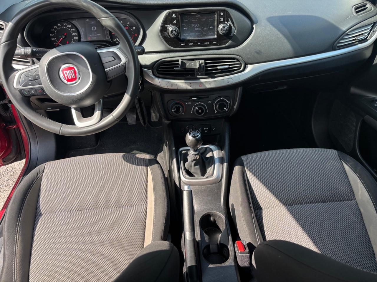 Fiat Tipo 1.4 5 porte Lounge euro6B- sedili riscaldati
