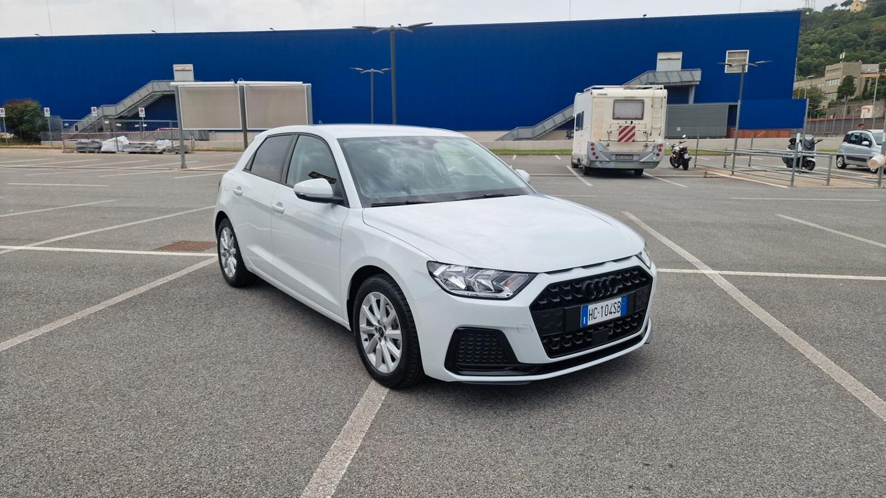Audi A1 allstreet 30 TFSI Business KM 5000
