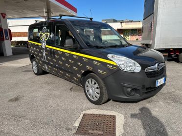 Fiat doblo autocarro 5 posti