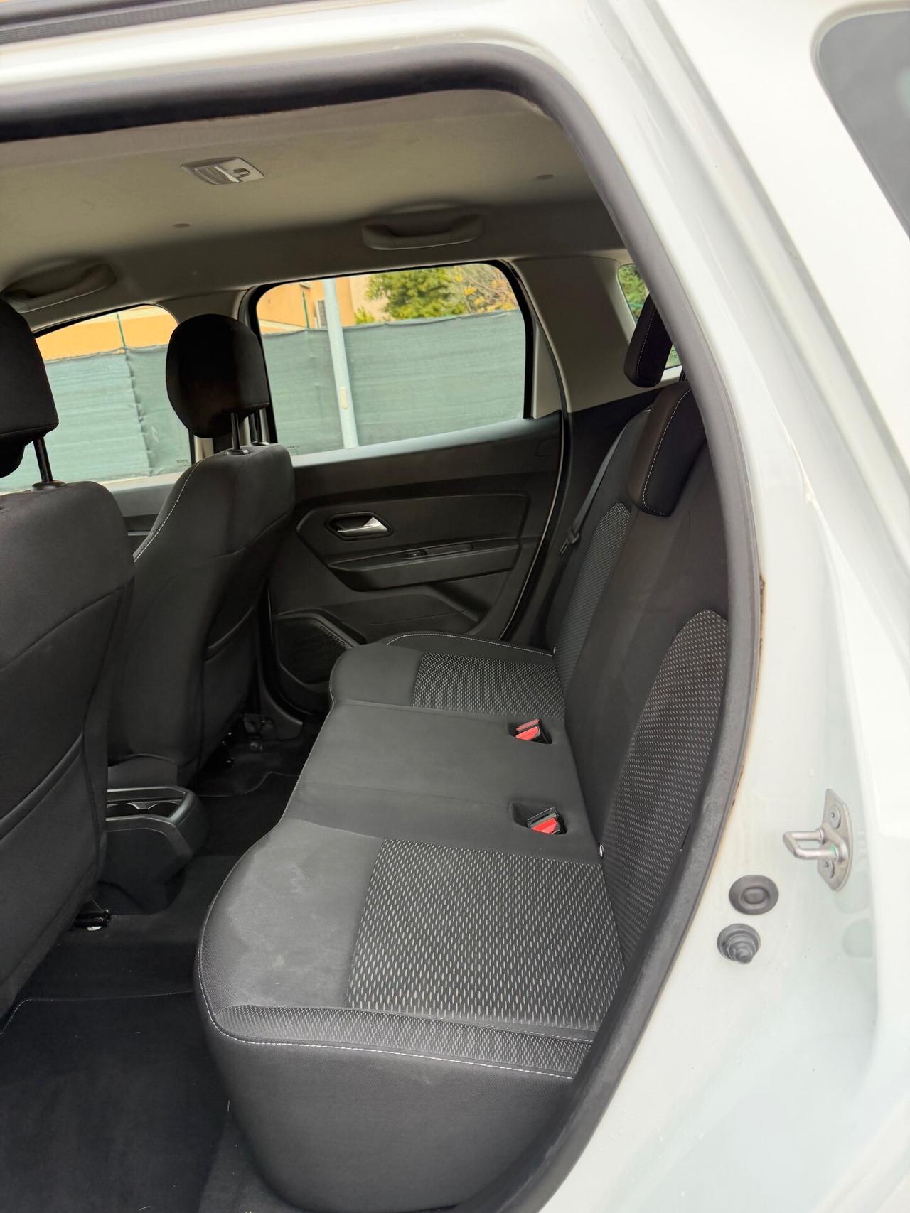 Dacia Duster 1.0 tce - NEOP. - NAV. - 12 MESI DI GARANZIA -