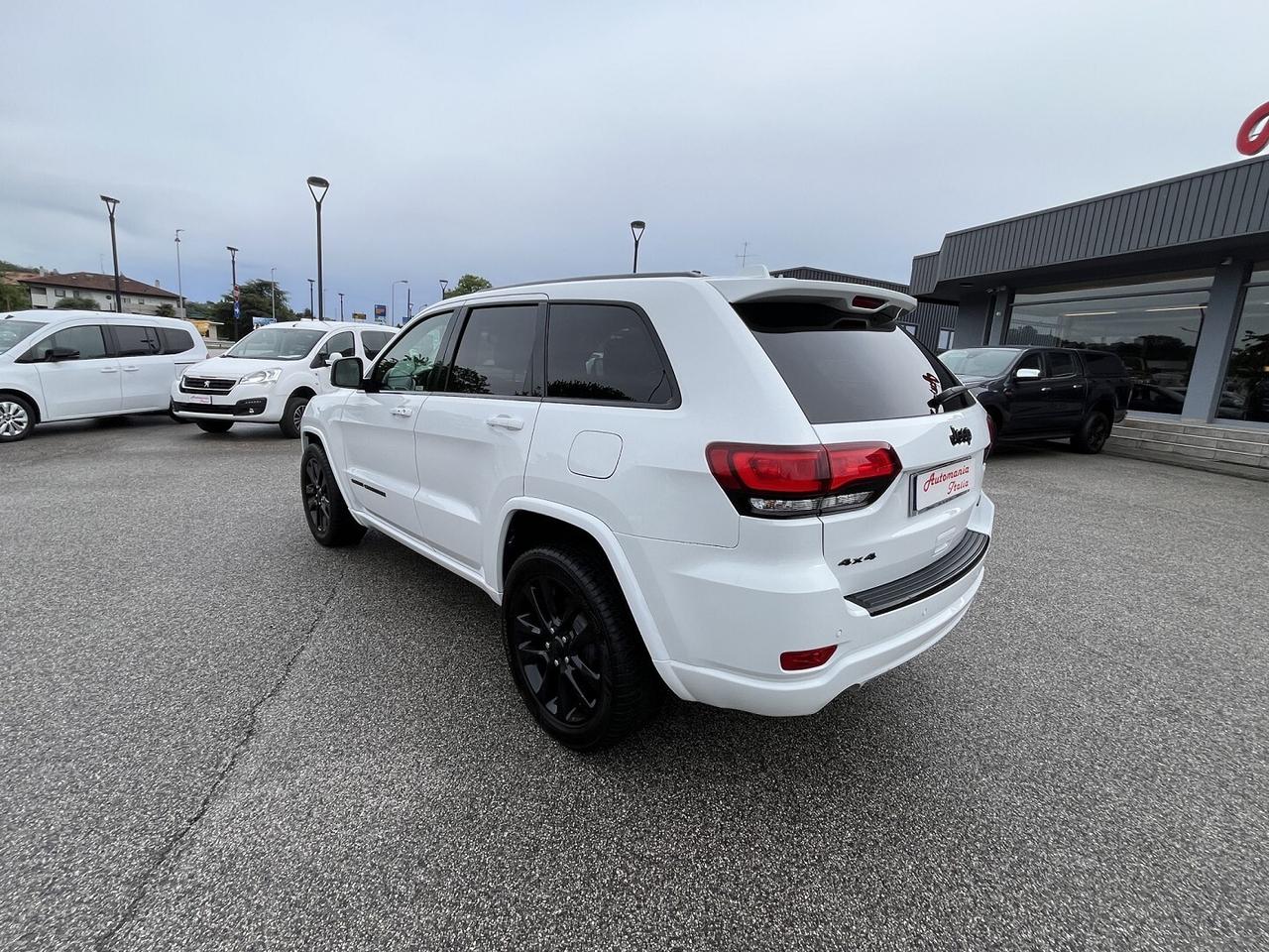 JEEE GRAND CHEROKEE 3000 TDI 4X4 AUT. NIGHT EAGLE