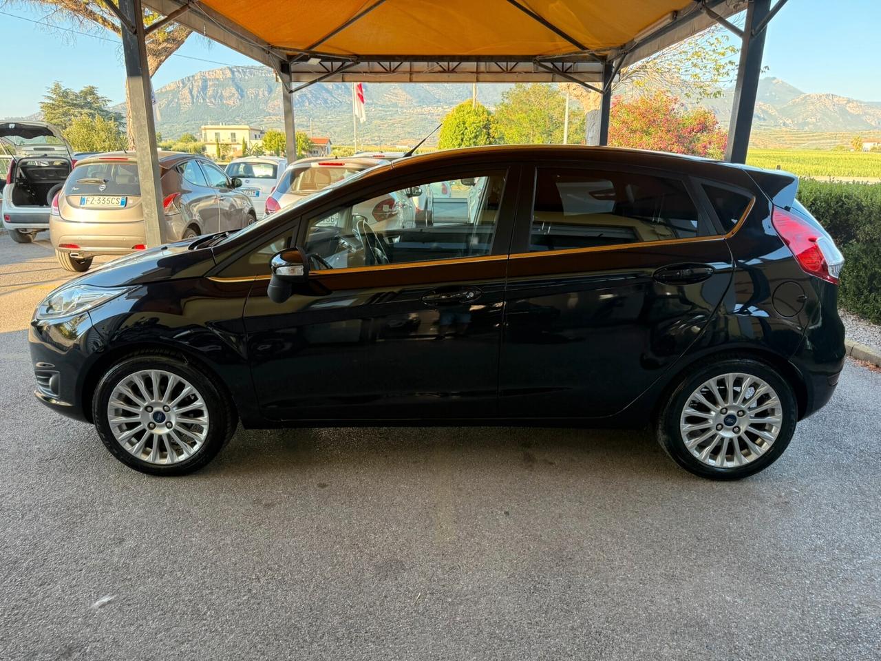 Ford Fiesta 1.0 80CV 5 porte Titanium