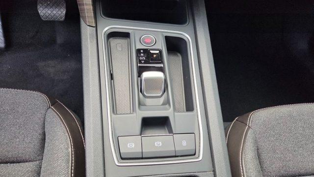 SEAT Leon 1.5 eTSI 150 CV DSG Xcellence PERMUTE