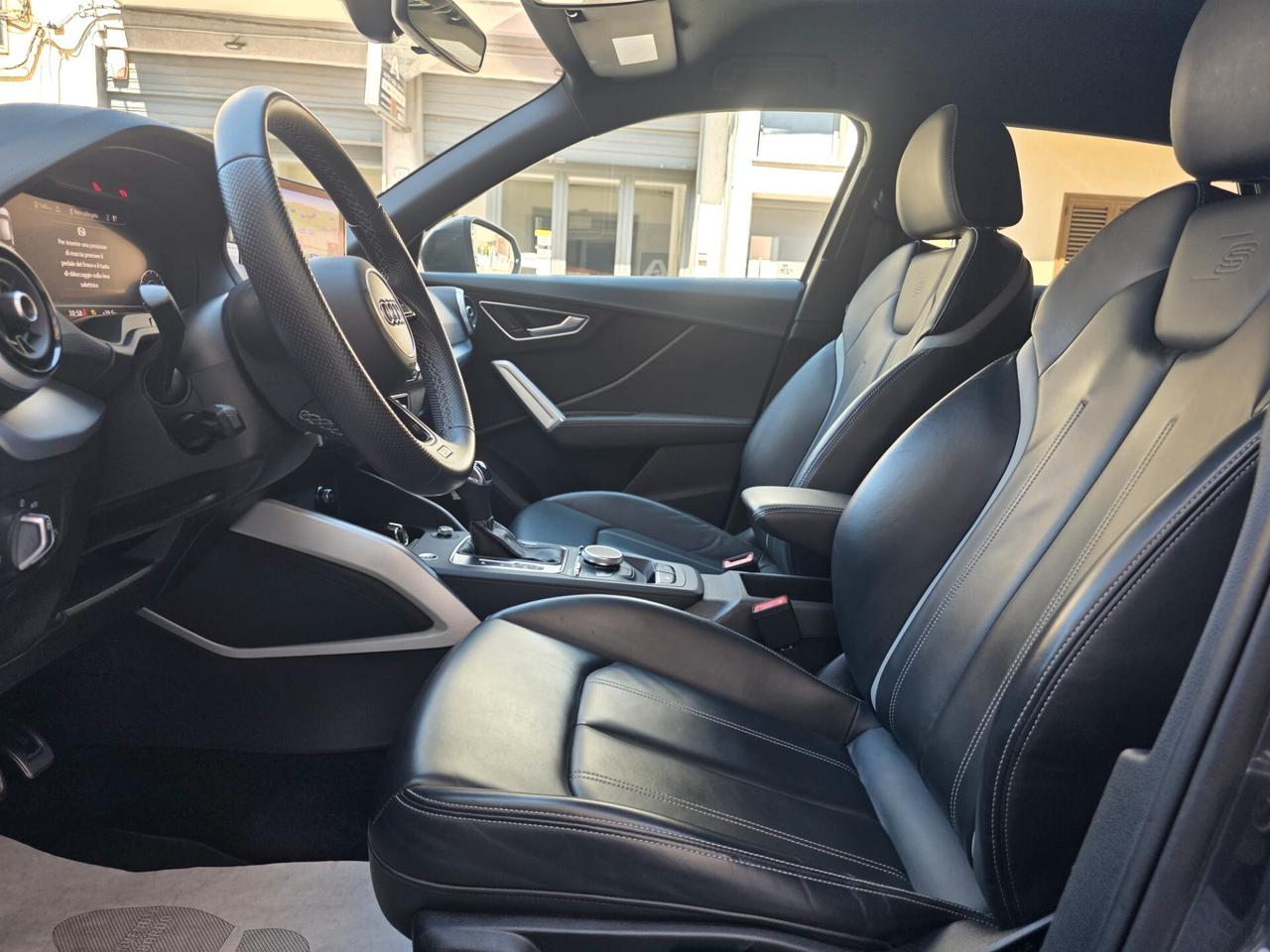 Audi Q2 30 TDI S-Tronic line Edition+Cockpit+Pelle...