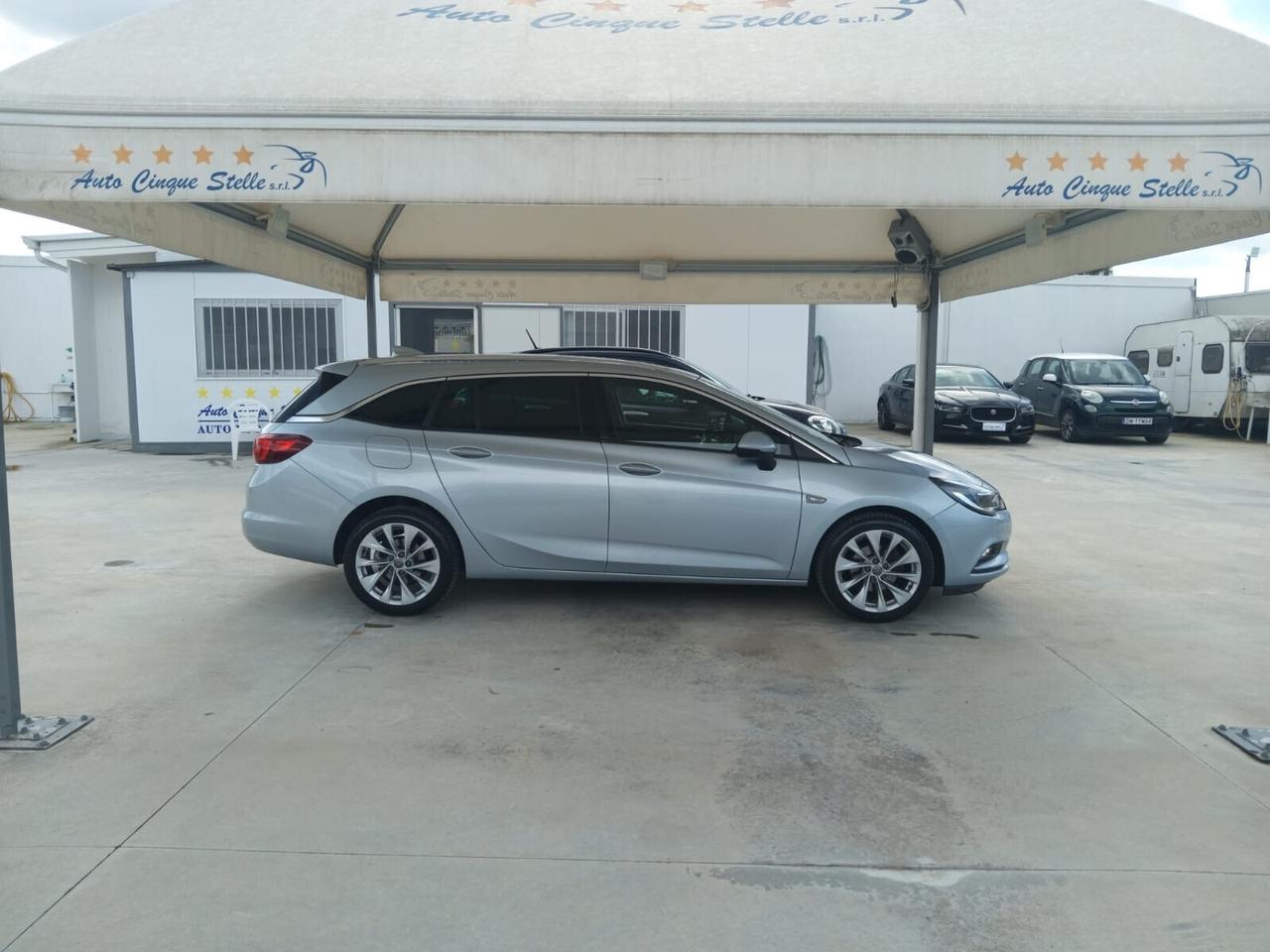 Astra 1.6 CDTi 110CV Start&Sto Sports Tourer Dynamic DA VETRINA