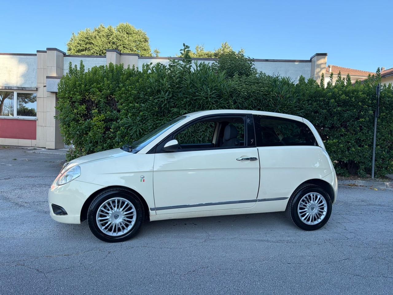 Utilitaria 1.2 neopatentati