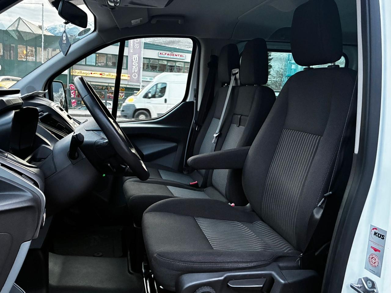 FORD TRANSIT CUSTOM 2.2 TDCi 9 POSTI