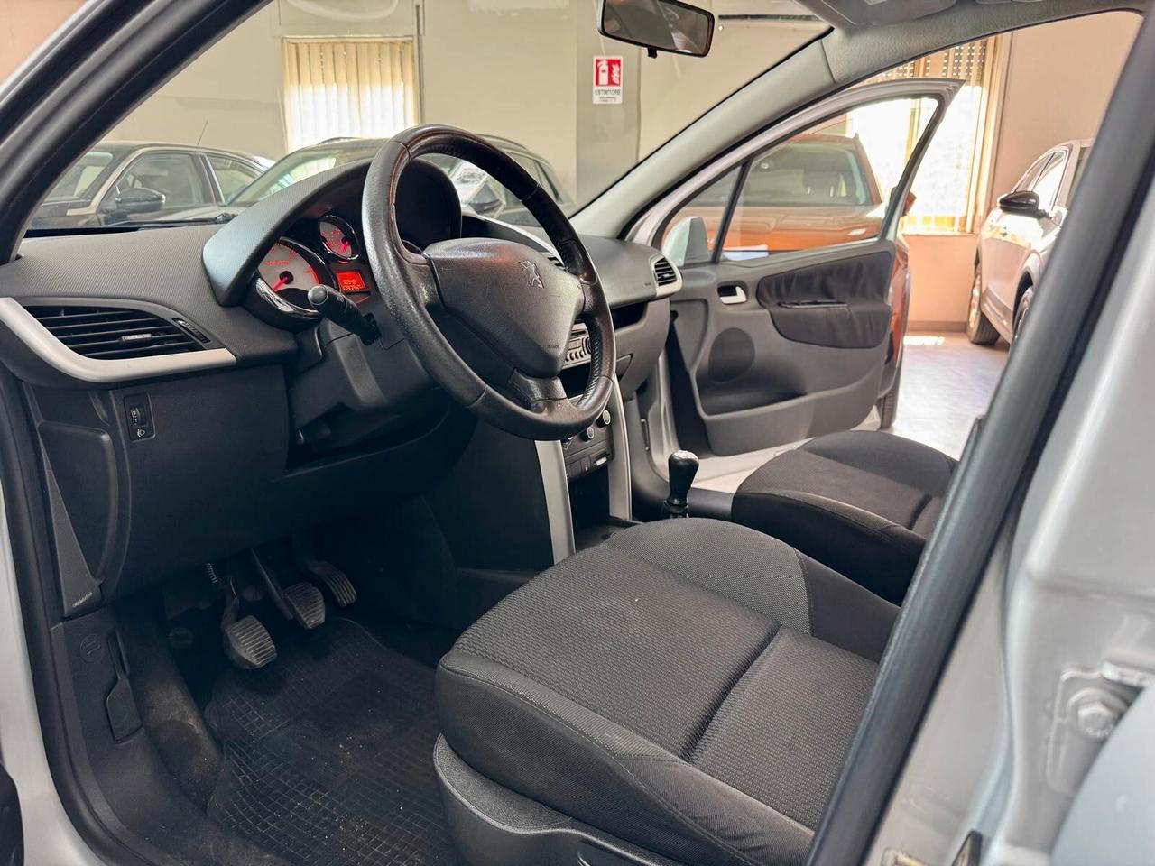 Peugeot 207 1.4 HDi 70cv 5p. 10/2011