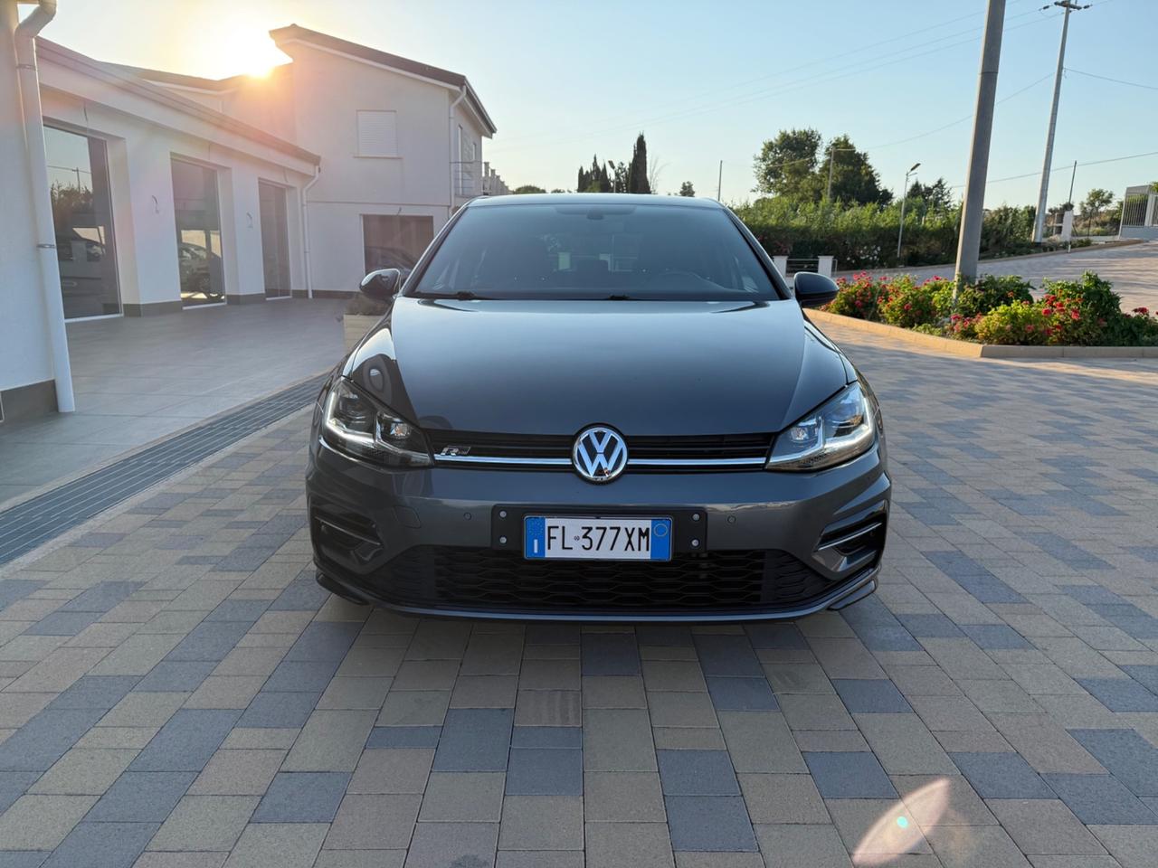Volkswagen Golf R-LINE 1.6 TDI 115 CV 5p.