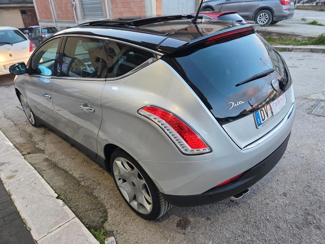LANCIA DELTA 1.6 120 CV TETTO APRIBILE CERCHI 18 KMCERT