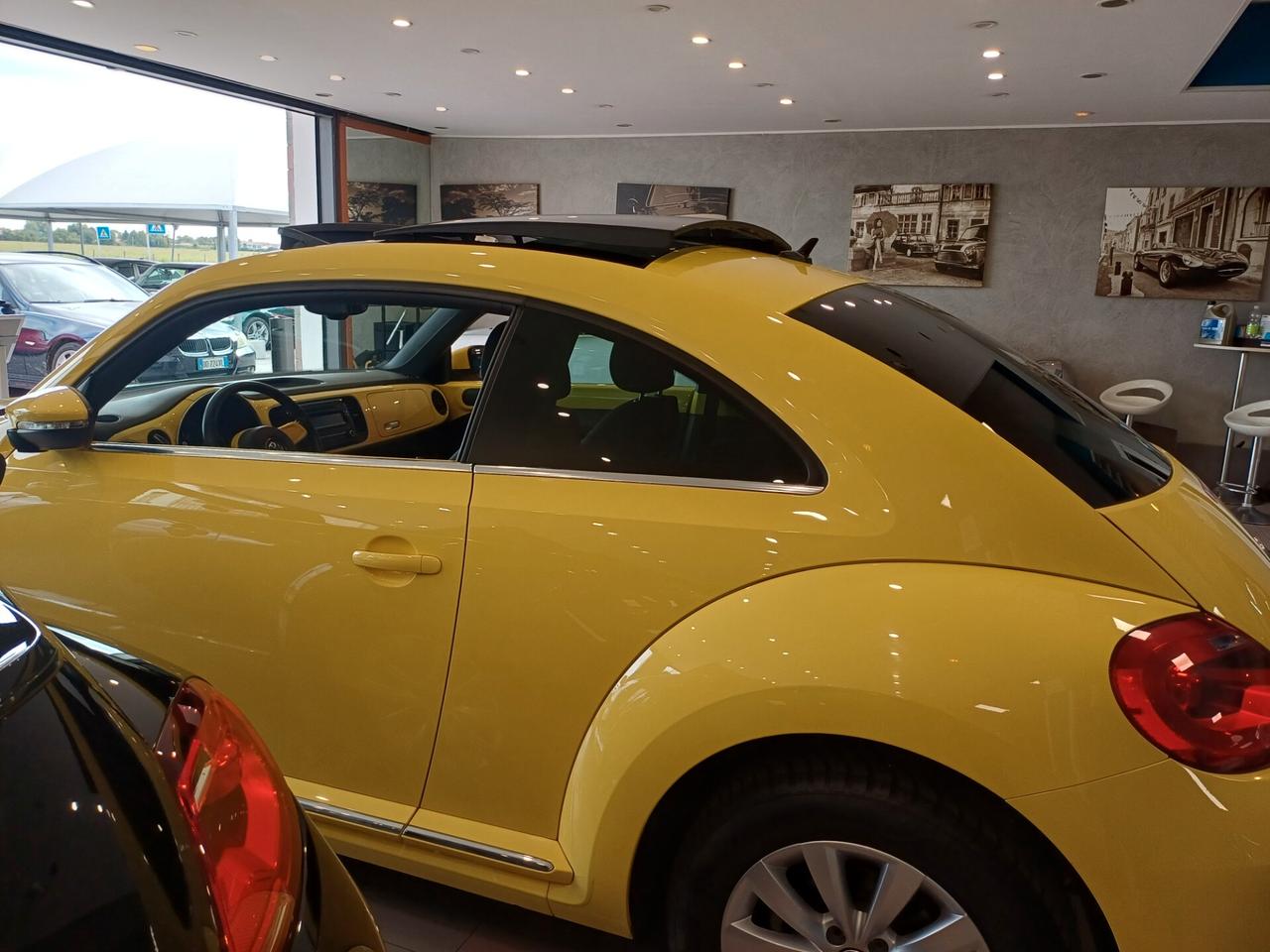 Volkswagen Maggiolino 1.2 TSI Design adatta a neopatentati
