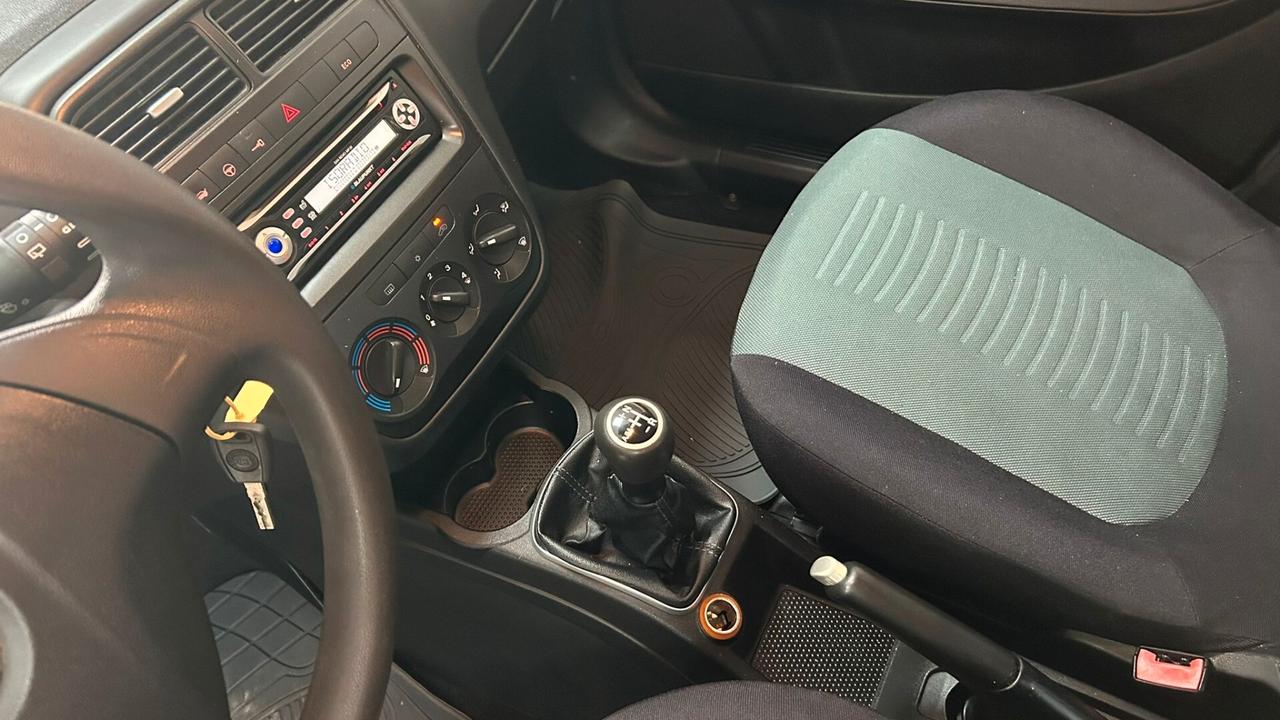 Fiat Grande Punto 1.4 5p CAMBIO AUTOMATICO