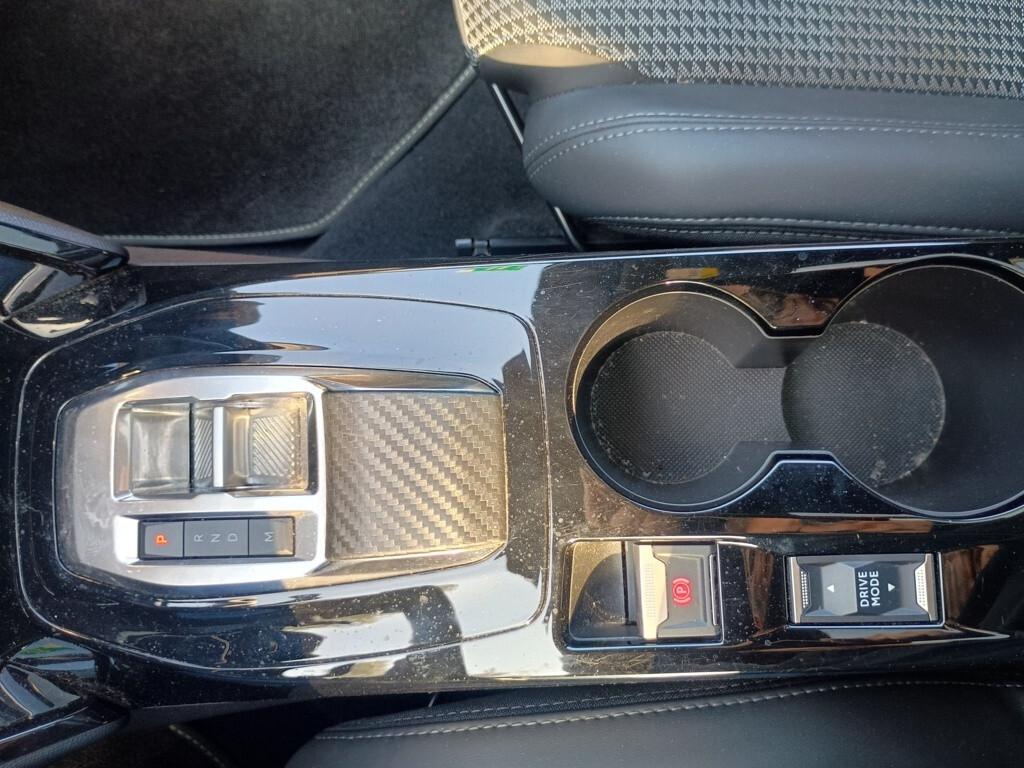 Peugeot 208 1.2 100cv EAT8 5 porte GT