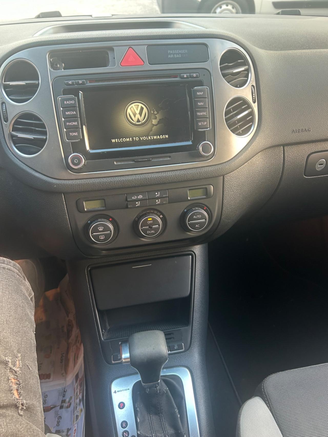 Volkswagen Tiguan 2.0 TDI DPF 4MOTION tiptronic Sport & Style