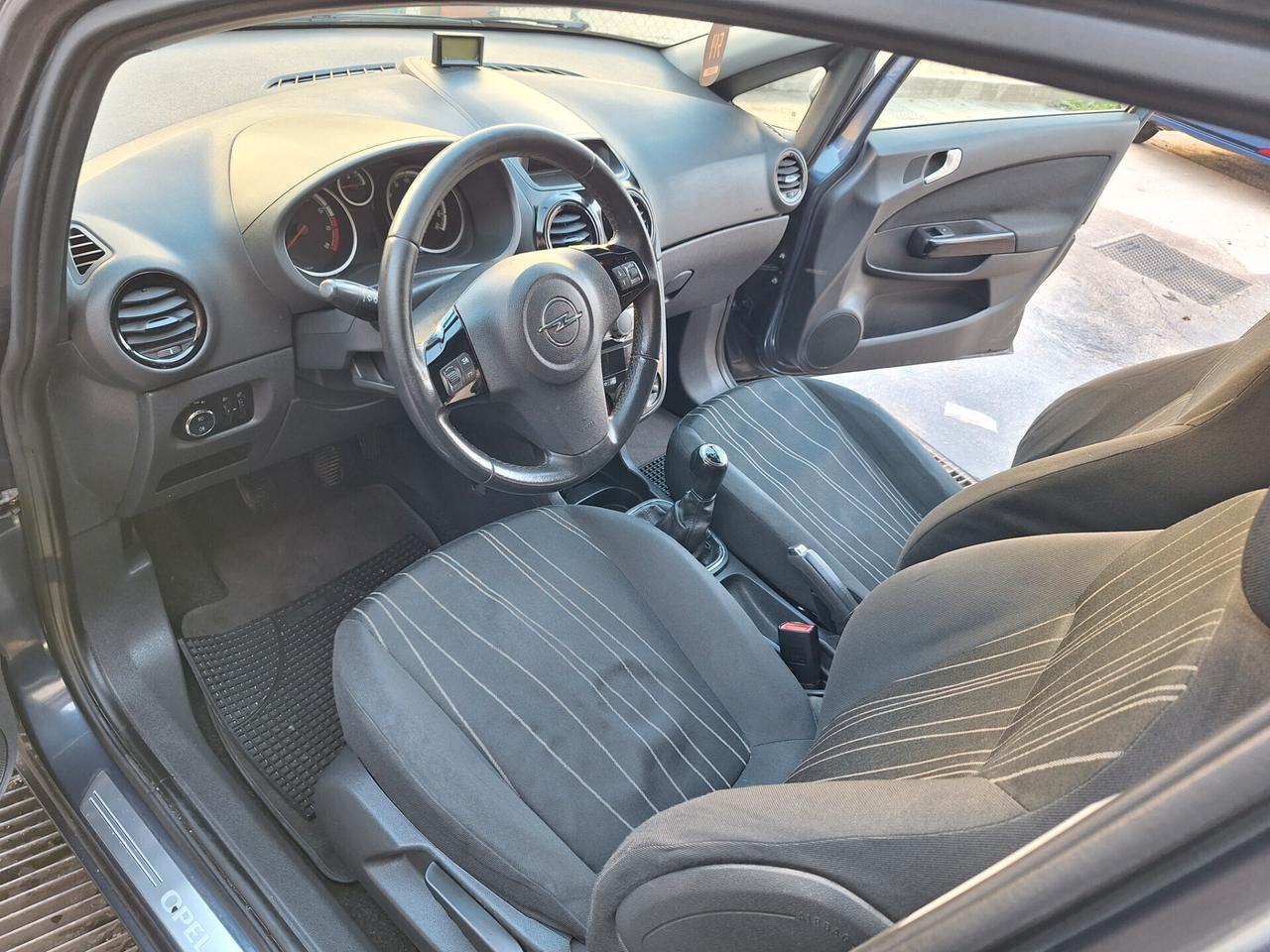 Opel Corsa 1.2 5 porte Edition NEOPATENTATI UNICOPROPIETARIO