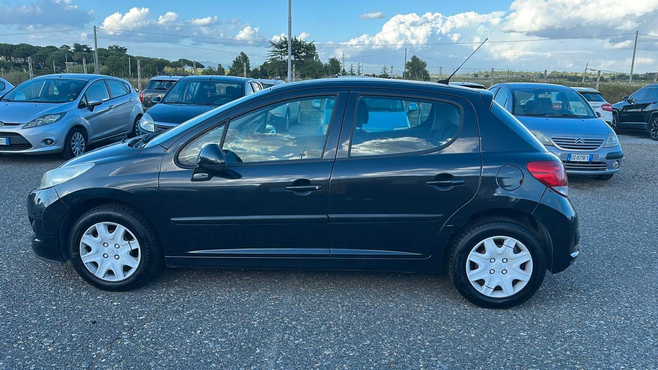 Peugeot 207 1.4 8V 75CV 5p. Millesim 200