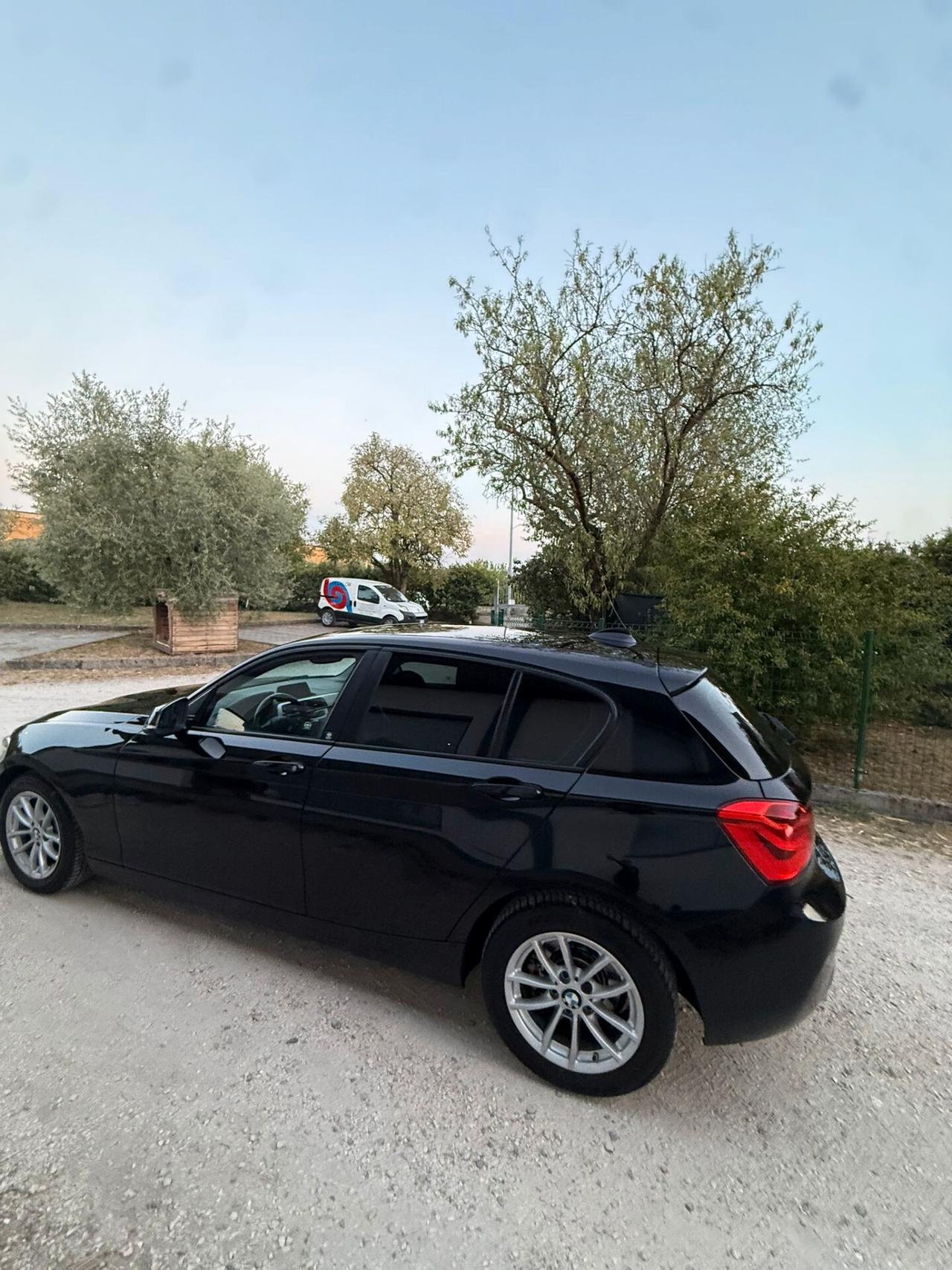BMW Serie 1 116d 1.5 Diesel 2019