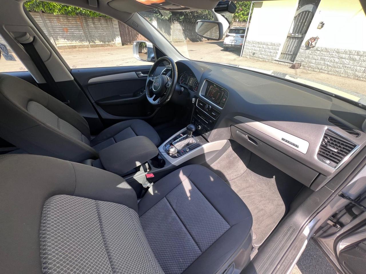 Audi Q5 2.0 TDI Advanced #10692