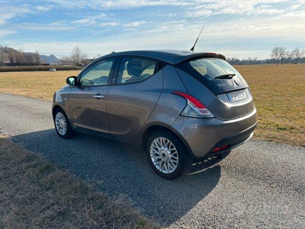 LANCIA Y BENZINA EURO 5B TENUTA BENISSIMO PERFETTA