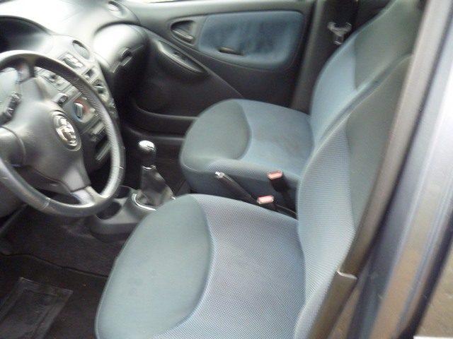 TOYOTA Yaris 1.0i 16V cat 5 porte Expo