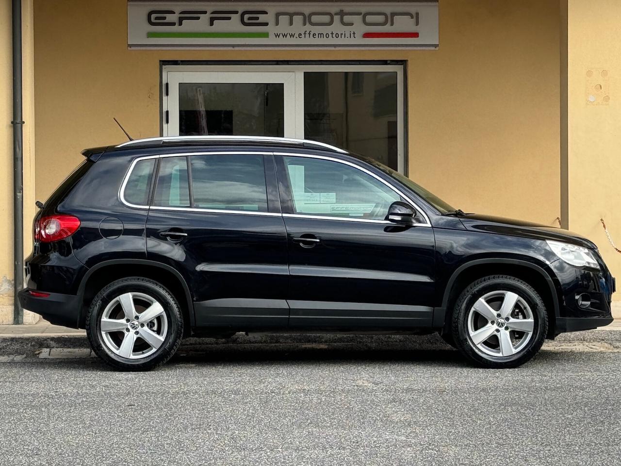 Volkswagen Tiguan 2.0 16V TDI DPF tiptronic Sport & Style (18°)