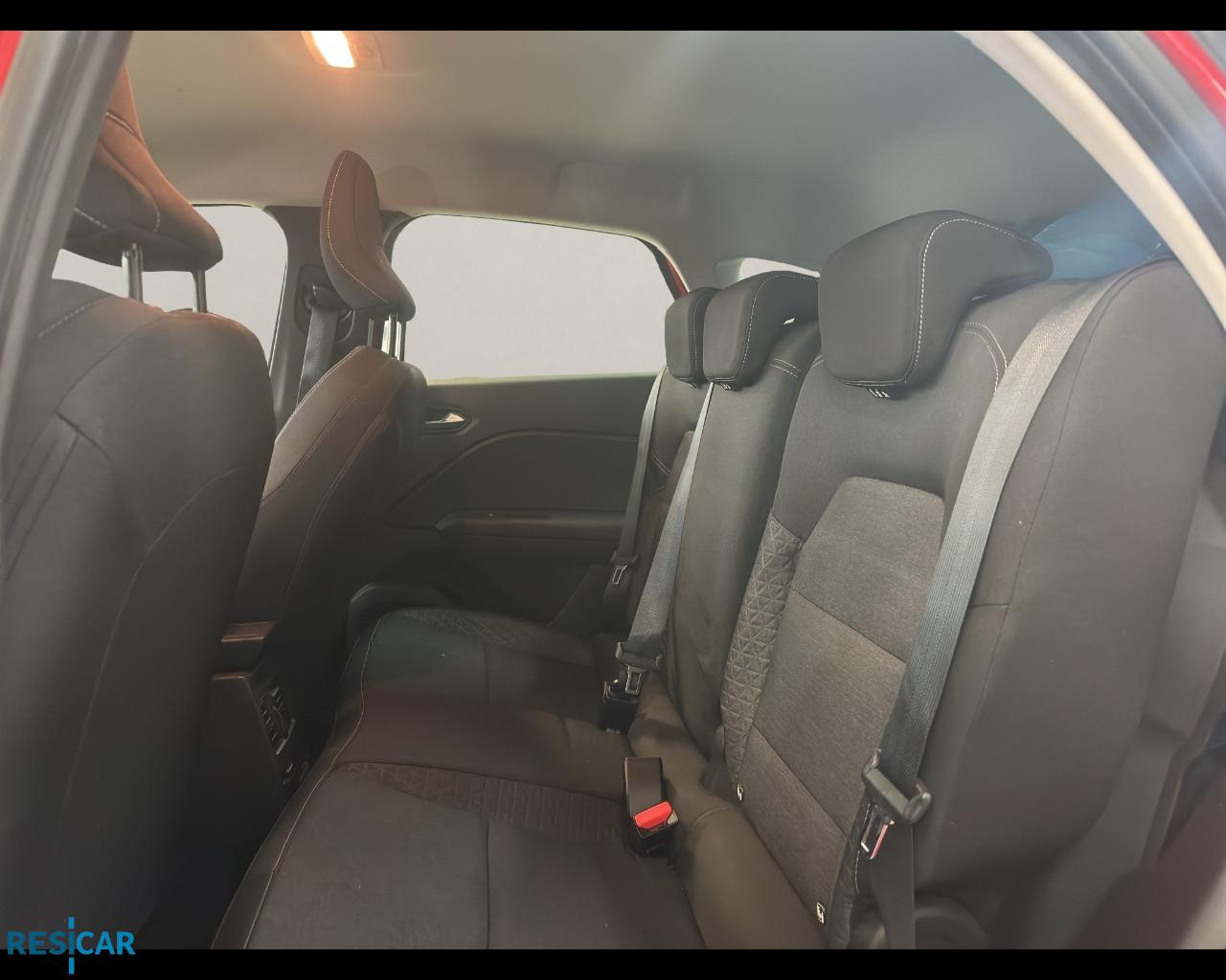 RENAULT Captur 1.6 E-Tech hybrid Zen 145cv auto