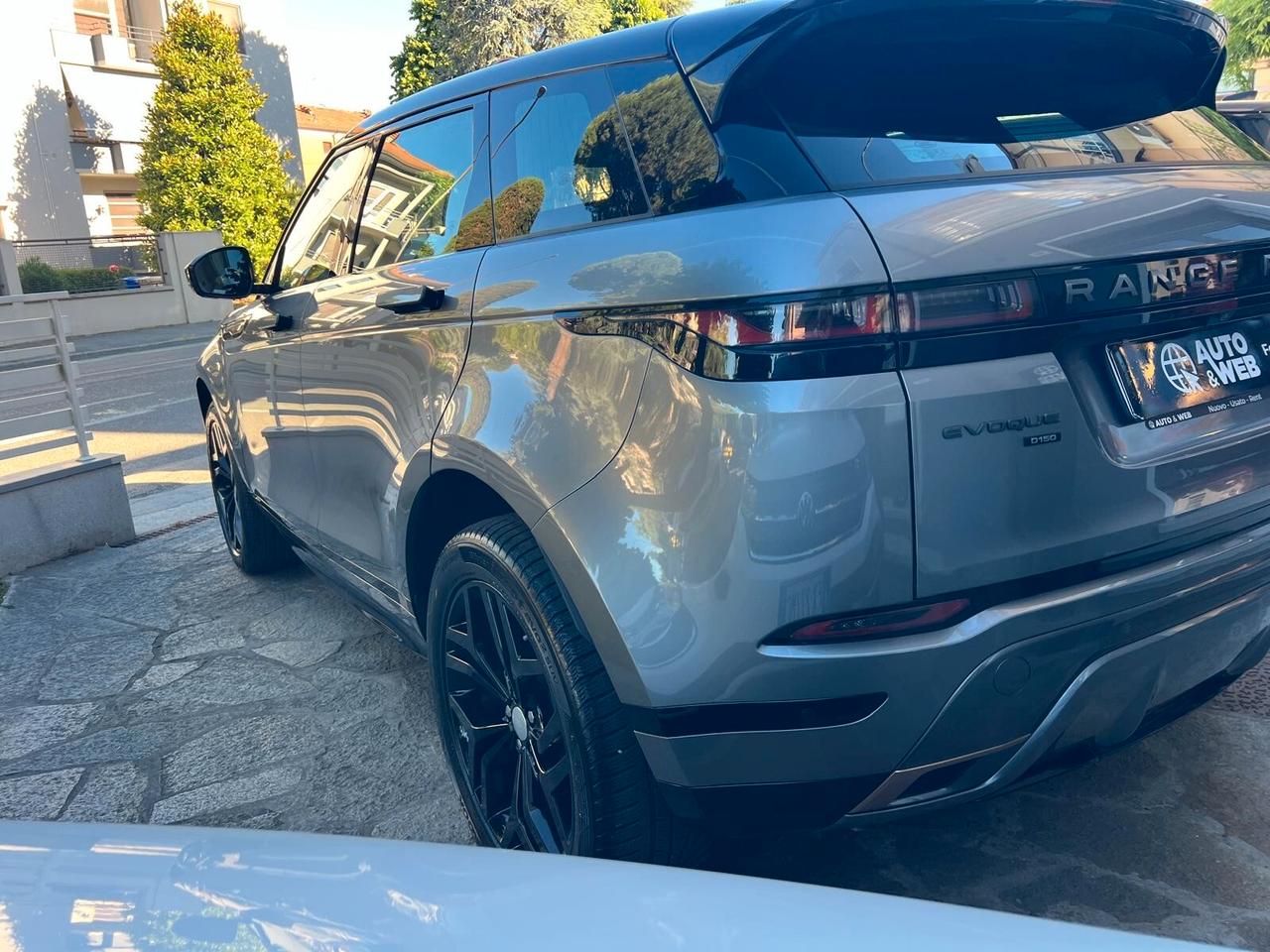 RANGE ROVER EVOQUE 2.0D I4-L.Flw 150cv AWD Aut R-Dynamic HSE