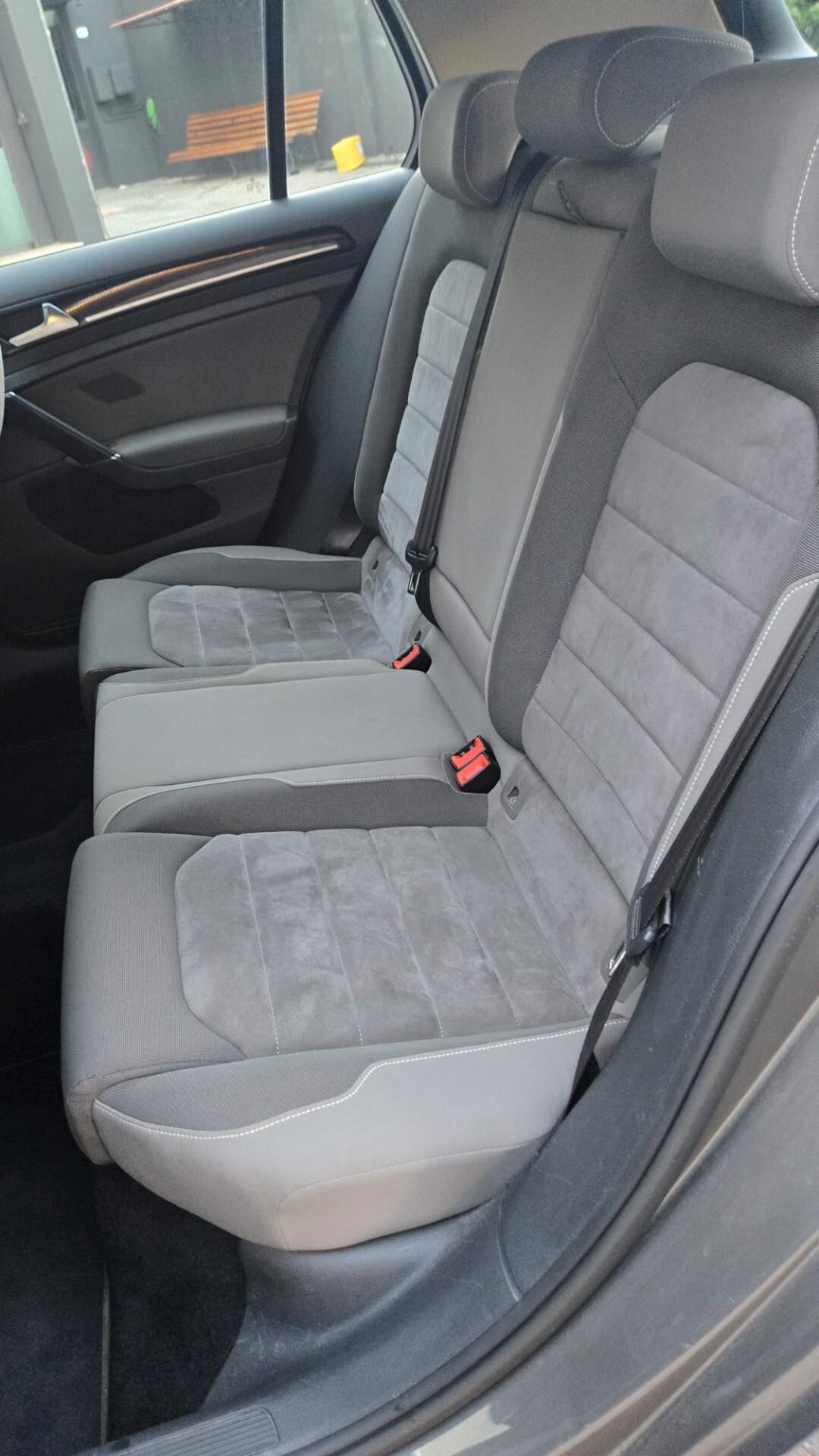 Volkswagen Golf 1.4 TSI 140 CV 5p. Highline BlueMotion Tettuccio