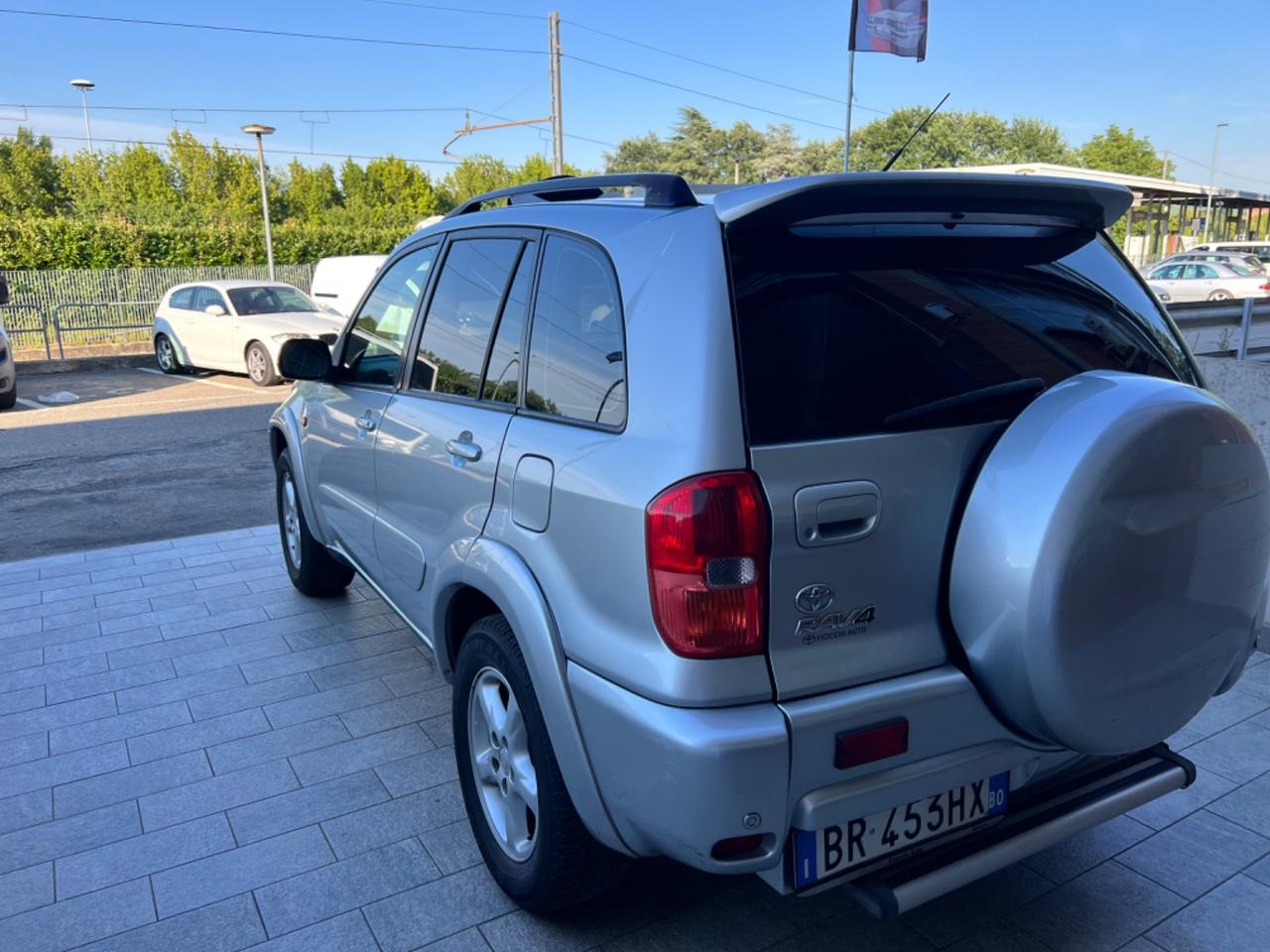 Toyota RAV 4 RAV4 2.0 16V cat 5 porte Sol