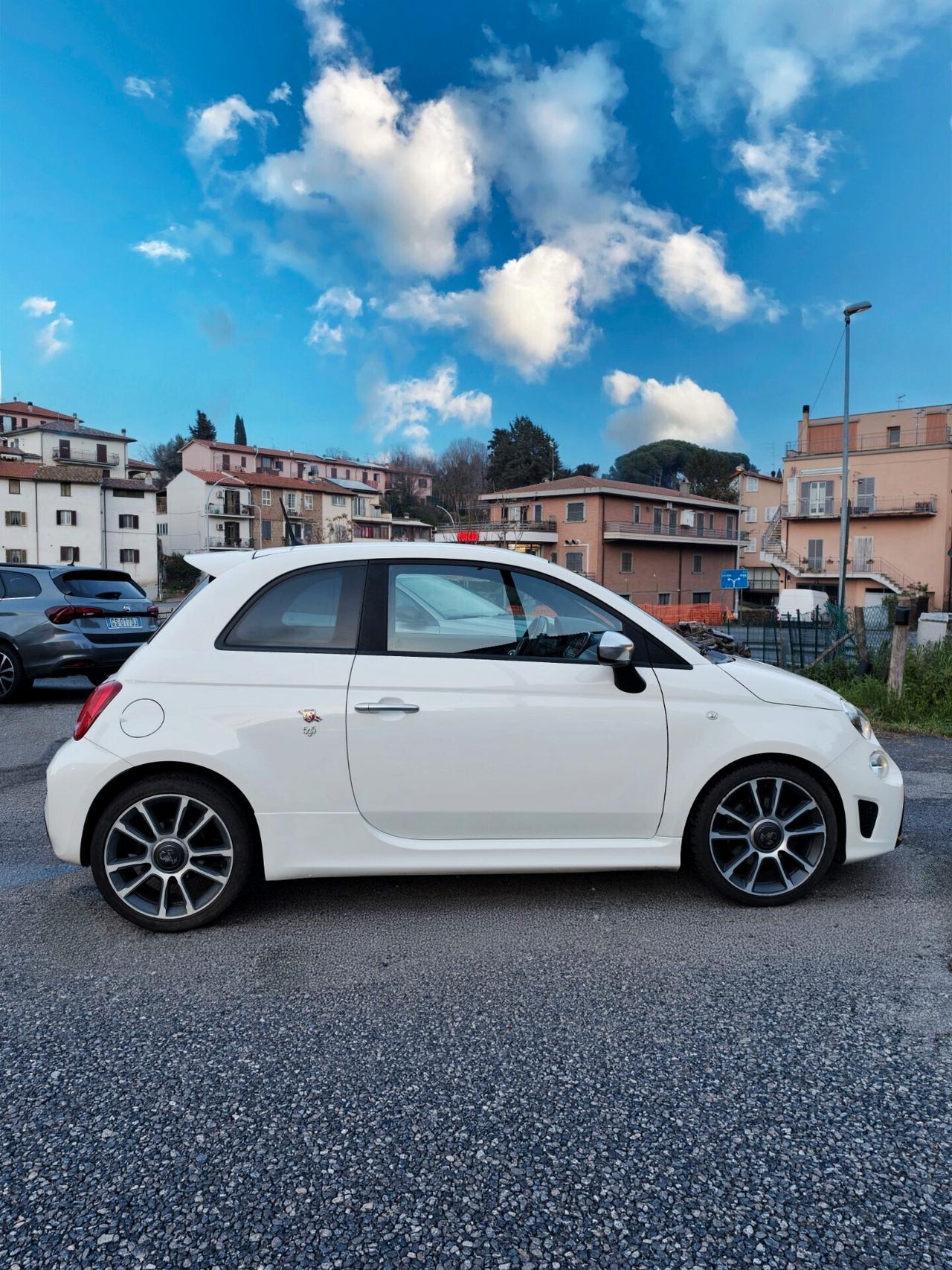 Abarth 595 1.4 Turbo T-Jet 165 CV Turismo