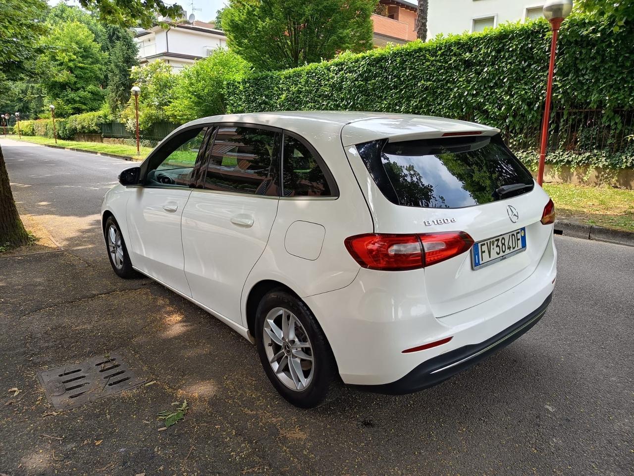 Mercedes-benz B 180 B 180 d Automatic Premium