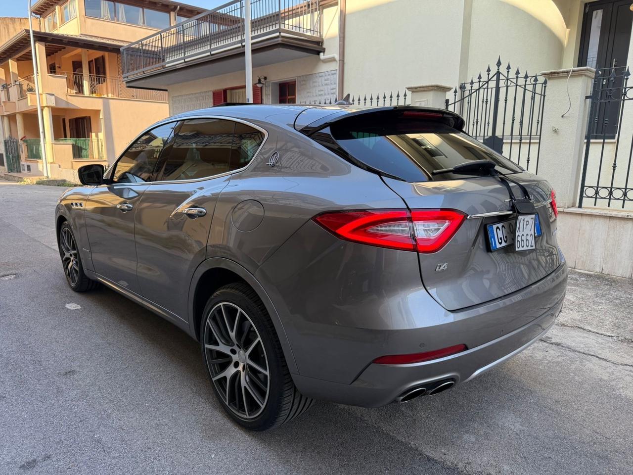 Maserati Levante V6 Diesel 275 CV AWD Granlusso