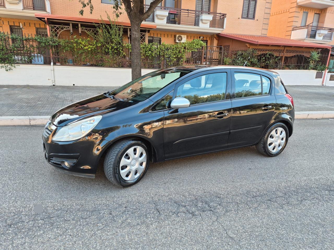 Opel corsa 1.2 gpl anno 08