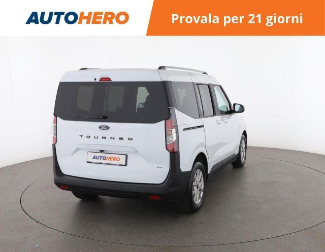 FORD Tourneo Courier 1.0 EcoBoost Titanium