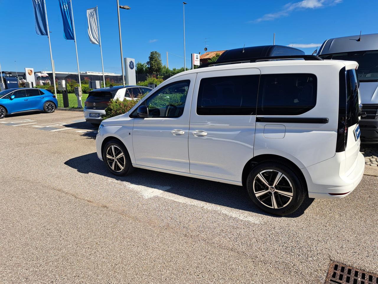 Volkswagen Caddy 2.0 tdi 122cv life dsg7