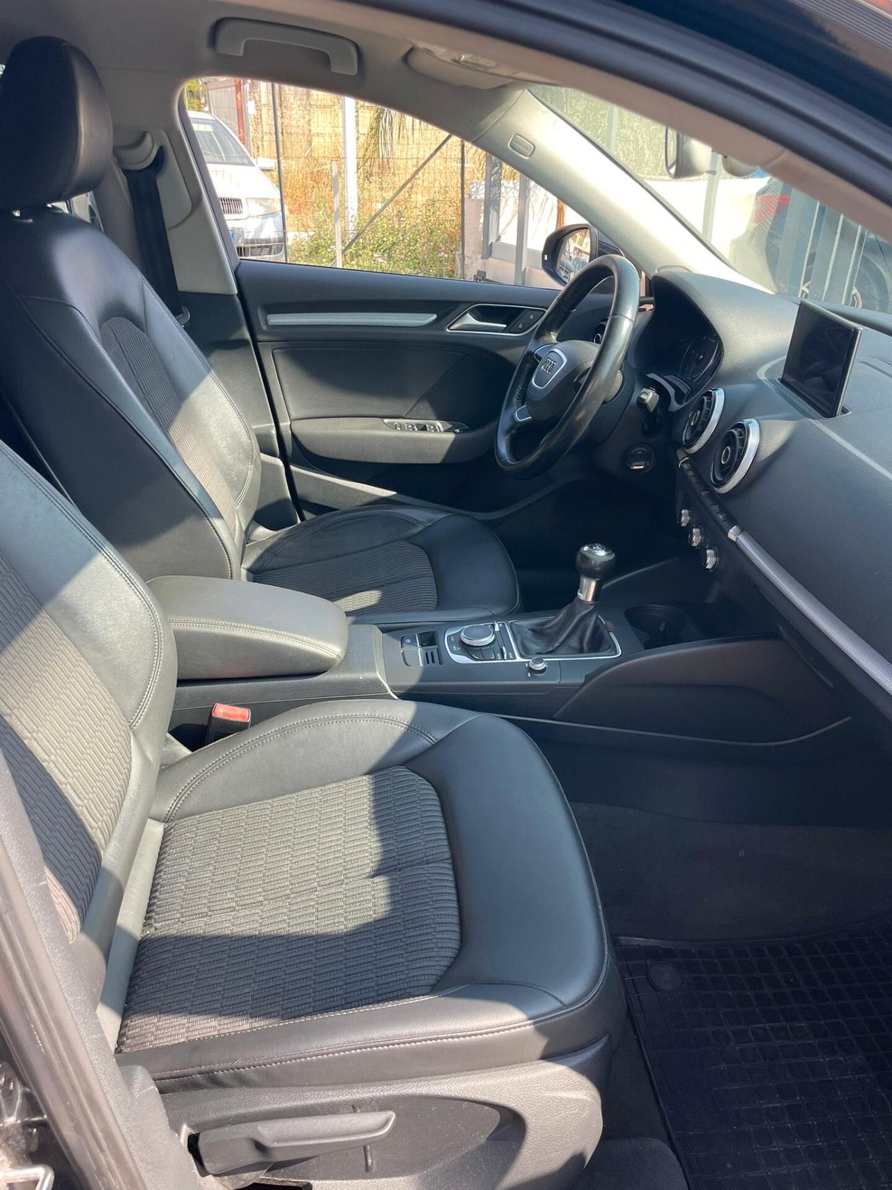 Audi A3 SPB 1.6 TDI clean diesel Attraction