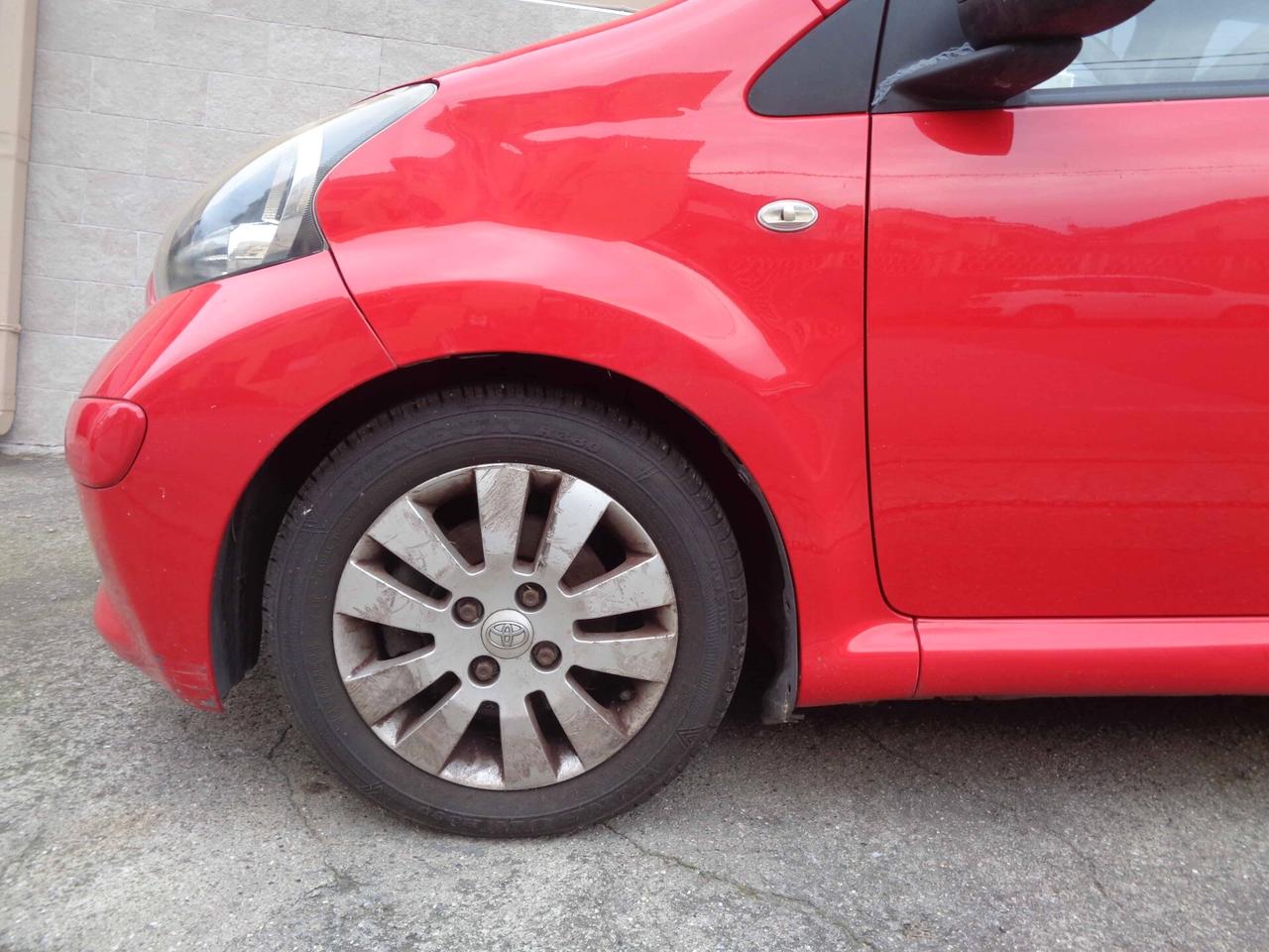 Toyota Aygo 1.0 68CV 5 porte (Finanziabile)