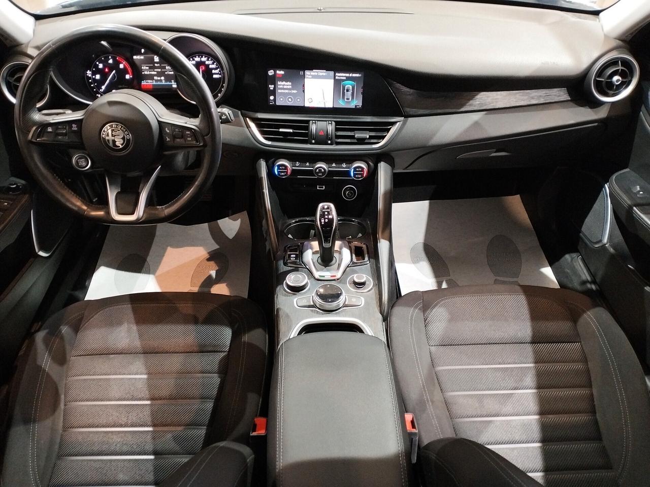 Alfa Romeo 2.2 t Business 160cv auto