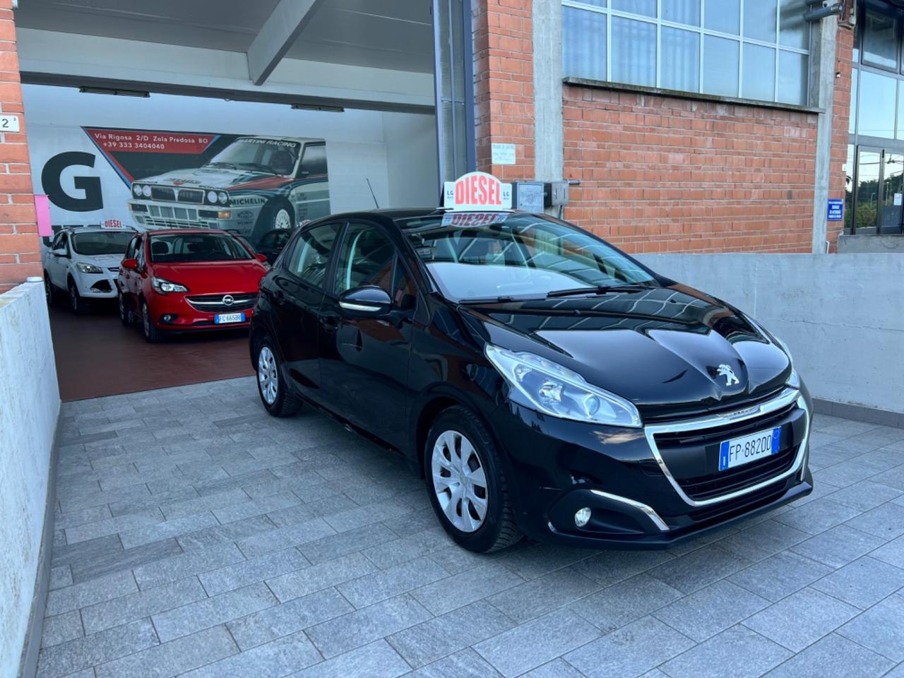 Peugeot 208 BlueHDi 75 5 porte Allure