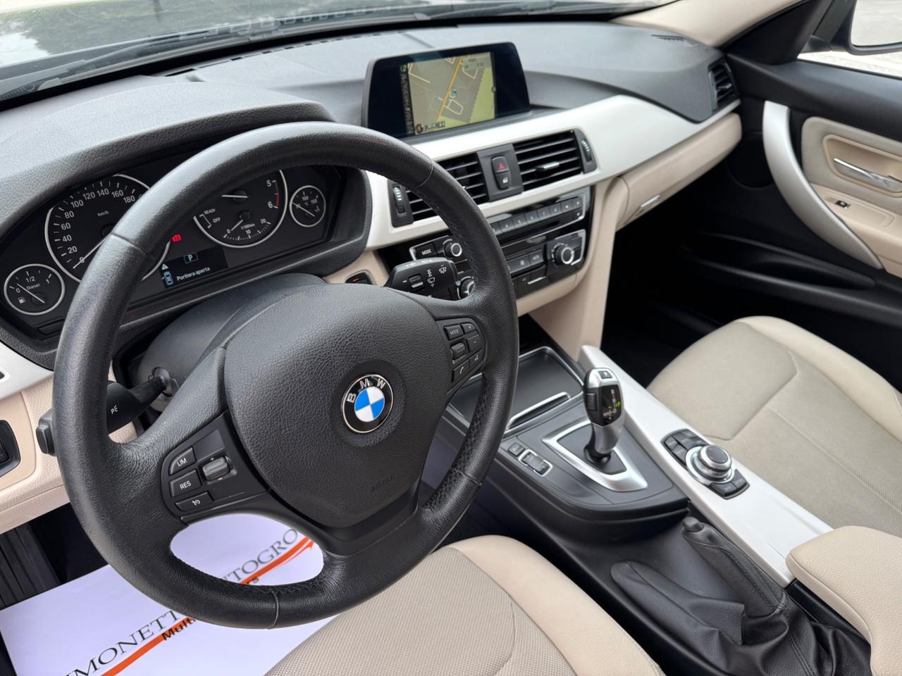 BMW 320d Automatic Touring XDrive - Navi 17
